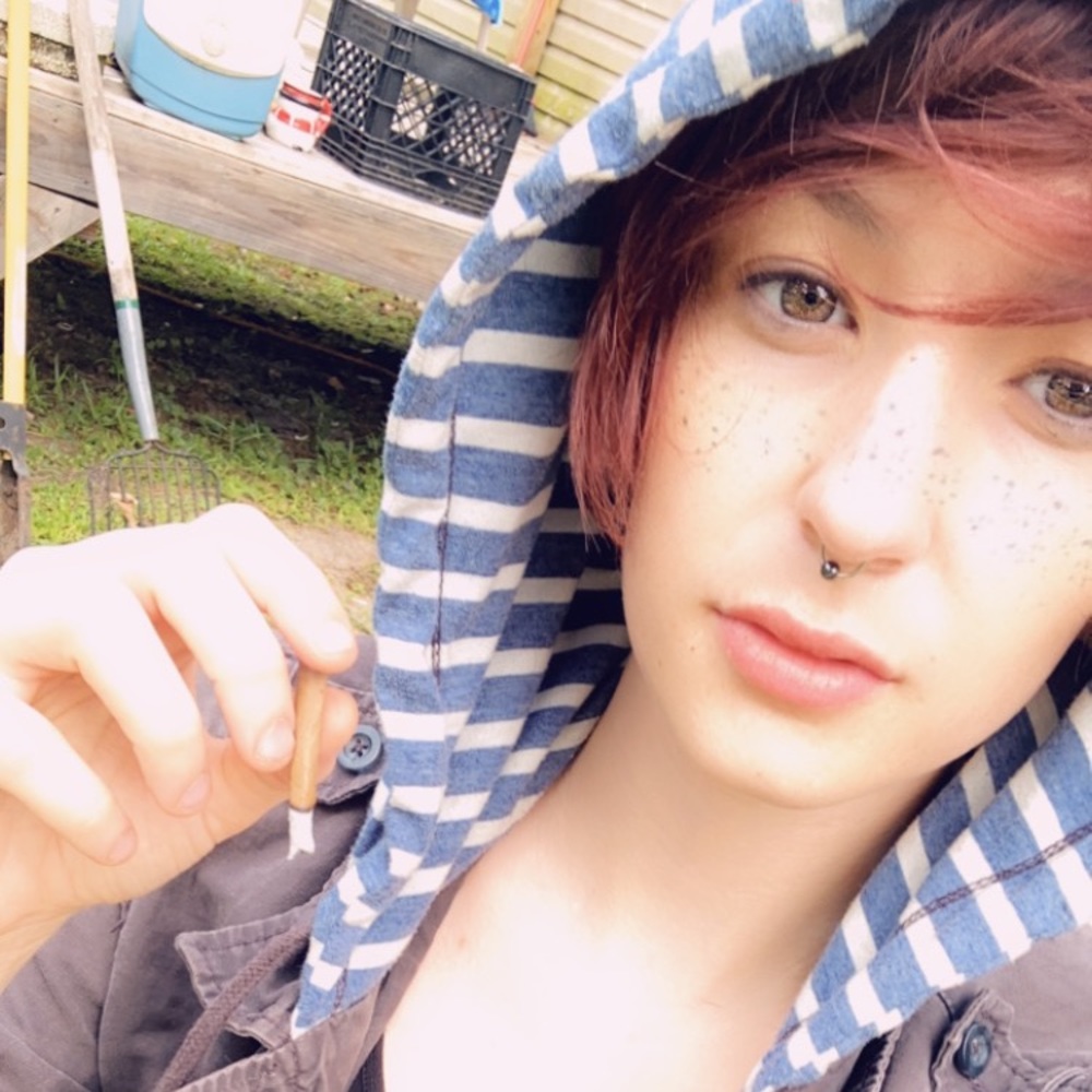 Meet your Posher, Madelyne